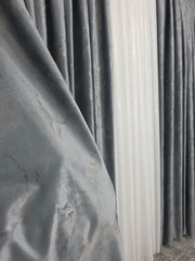 Colectia Davinci gri – Perdea Alba cu insertii si Draperie Catifea gri cu insertii– Ideal pentru Livinguri cu Canapele sau mobilier Gri sau alb