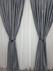 Colectia Davinci gri – Perdea Alba cu insertii si Draperie Catifea gri cu insertii– Ideal pentru Livinguri cu Canapele sau mobilier Gri sau alb
