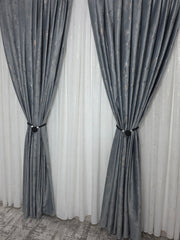 Colectia Davinci gri – Perdea Alba cu insertii si Draperie Catifea gri cu insertii– Ideal pentru Livinguri cu Canapele sau mobilier Gri sau alb