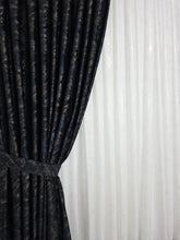 Draperie Dubai din Catifea Neagra cu Insertii Aurii Blackout 90-95% pentru Living si Dormitor in Tonuri Negru si Gri, Confectionata la Comanda Casablanca Magazin
