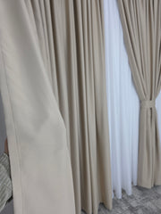 Draperie simpla crem varianta 203 blackout- perfecta pentru living si dormitoare in tonuri de crem,alb,gri