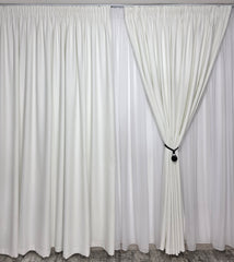 Draperie alba