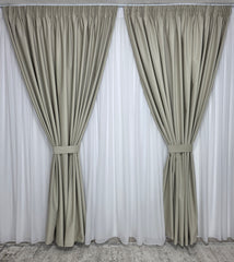 Draperie Premium Crem Usor Lucioasa Varianta 33 Catifea Garantat Opaca 100% blackout