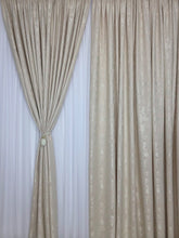 Draperie Crem Deschis – Se Potrivește de Minune în Spațiile cu Vopsea Decorativă – Ideală pentru Living și Dormitor în Nuanțe Crem, Bej și Grej
