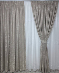 Set Gioconda: Perdea alba tip in-model floral si Draperie Crem-Bej pentru Living si Dormitor Crem-Confectionat la Comanda Casablanca Magazin