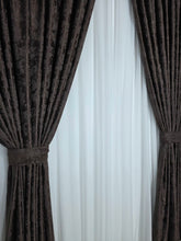 Colectia Decorativa: Perdea Alba Simpla Voal si Draperie Tip Vopsea Maro Inchis – Ideal pentru Living si Dormitor in Nuanțe Alb,Crem sau Maro