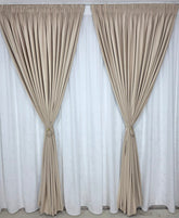Set Honey: Perdea Matase Cu Insertii Aurii Pe Jumatate si Draperie Catifea Vanilie Latte 80-90% Blackout