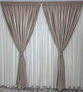 Set Dolce: Perdea Alba Tip Matase Cu In Si Insertii Aurii, Draperie Catifea Crem Tip Velura