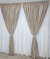 DRAPERIE ANUBIS CREM VANILAT BLACKOUT - IDEALA PENTRU DORMITOARE SI LIVINGURI MODERNE