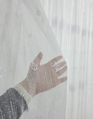 Perdea Mara Alba din Material Borangic cu 3 Randuri de Broderie Sparta Alba Cod: BHR:12119 – Ideala pentru Living si Dormitor, Canapea Crem, Bej, Gri sau Maro, Mobilier Alb si Pereti Albi – Confectionata pe Comanda