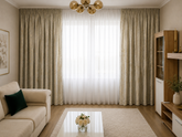 Colectia Venetia – Perdea Alba cu Sidef si Draperie Catifea Bej cu Insertii Aurii – Ideal pentru Livinguri cu Canapele Crem, Bej sau Cappuccino si Mobilier din Lemn Natur sau Alb – Confectionat pe Comanda