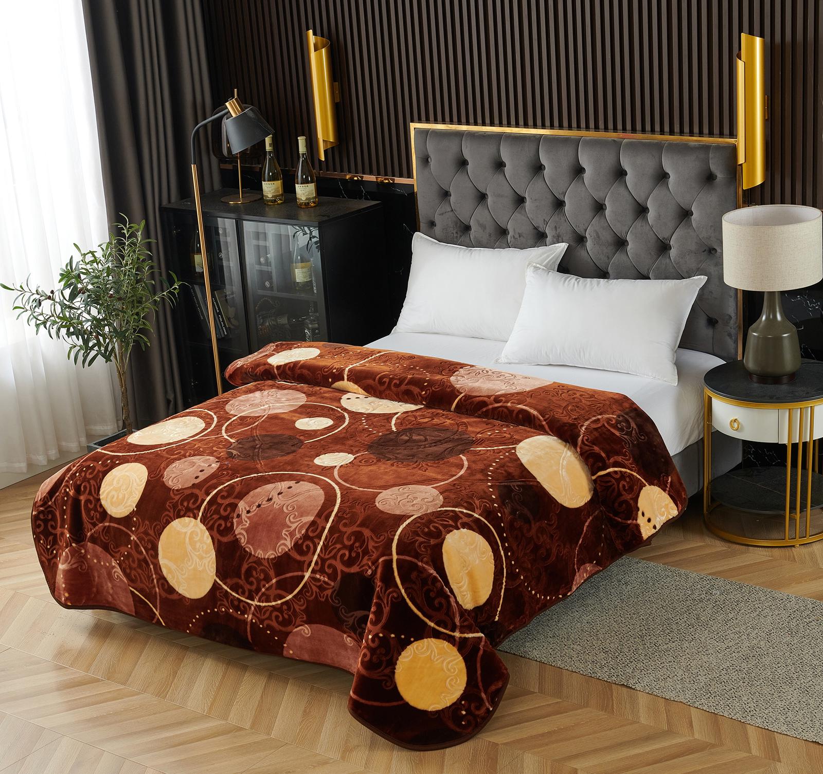 Patura Soft 3D, cu o textura pufoasa si catifelata, pentru pat mare,maro, dimensiune 200x240 cod: P21 - CASABLANCA Patura Soft 3D, cu o textura pufoasa si catifelata, pentru pat mare,maro, dimensiune 200x240 cod: P21 CASABLANCA 180.00 CASABLANCA CASABLANCA