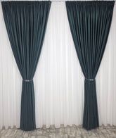 Draperie Catifea Verde Onix Inchis Blackout 90% – ideala pentru livinguri elegante si dormitoare intime cu canapele crem, gri, bej sau accente verzi si mobilier lemn natur, wenge sau negru – confectionata pe comanda