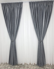 Colectia Linistea de Aur – Perdea Voal Alb Premium si Draperie Rolex Catifea Gri cu Sclipici Argintiu – Ideal pentru Livinguri Moderne cu Canapele Gri, Mobilier Alb sau Negru si Accente Argintii – Confectionat pe Comanda