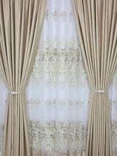 Set Luminita: Perdea Lux Cu Broderie 3d Crem Si Draperie Rolex Din Catifea Crem Auriu Cu Sclipici Auriu