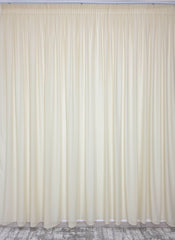 Perdea matase crem, material plin ca textura ce cade greu, material nesifonabil
