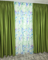 SuperPret*Ideal pentru living si dormitor cu pat sau canapea verde olive, pereti albi si mobilier alb sau lemn natur - Set Camp Verde: Perdea din Voal cu Model Floral si Draperie Soft Verde Olive - confectionat pe comanda