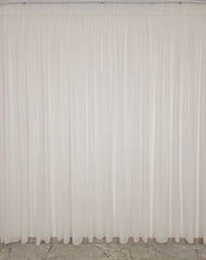 Jorjet Ivoire din material plin ca textura, moale si placut la atingere