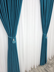 Set Giorgio – Perdea Voal Premium si Draperie Catifea Turcoaz – Ideal pentru Livinguri Moderne cu Canapele Crem, Mobilier Gri sau Alb si Accente Turcoaz sau Lemn Natur – Confectionat pe Comanda