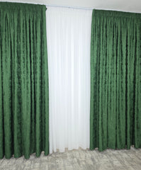 Draperie venti verde smarald texturată cu aspect de vopsea decorativă