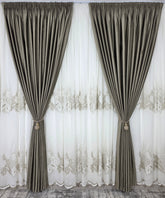 Set Amelia: perdea ivoire din in gros cu broderie bej si draperie din catifea bej inchis