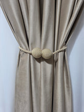 Set magneti cu fir lung bilute, crem auriu material textil(2bucati)