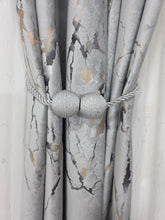 Set magneti cu fir lung bilute, gri deschis material textil(2bucati)