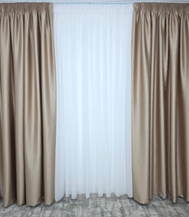 Draperie Paris Capucino Blackout – Draperie eleganta pentru living si dormitor, confectionata pe comanda, ideala pentru canapele crem, mobilier maro sau decoruri bej si lemn natur