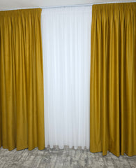 Draperie Catifea Mustar Blackout 90% – ideala pentru livinguri si dormitoare calde si moderne cu canapele crem, bej, gri deschis sau alb si accente mustar, mobilier lemn natur, alb sau wenge – confectionata pe comanda