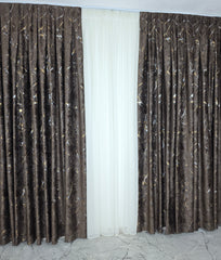 Colectia Majestic – Perdea Crem din Borangic cu Sidef Auriu si Draperie Catifea Maro cu Insertii – Ideal pentru Livinguri cu Canapele Crem, Mobilier Maro sau Wenge si Decoruri Calde din Lemn Natur – Confectionat pe Comanda