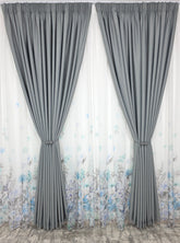 Set Argint Nordic – Perdea din Voal cu Model Floral si Draperie Gri – Ideal pentru Livinguri Moderne cu Canapele Crem, Mobilier Gri sau Alb si Accente Argintii – Confectionat pe Comanda