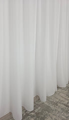 Perdea Roberta Ivoire din Matase Culoarea Untului – ideala pentru livinguri si dormitoare elegante cu canapele crem, bej, cappuccino sau gri deschis si mobilier lemn natur sau alb – confectionata pe comanda