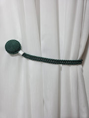 Set magneti cu fir lung, verde smarald material textil(2bucati)