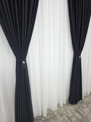 Set pentru Livinguri Moderne cu Canapele Gri, Mobilier Alb sau Accente Negre - Perdea Voal Premium si Draperie Catifea Negru - Confectionat pe Comanda