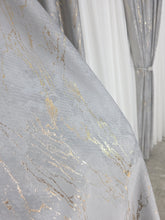 Colectia Venetia: perdea din matase cu insertii aurii varianta 3 si draperie din catifea cu insertii aurii - Gri deschis