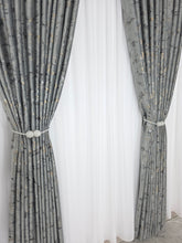 Draperie golden catifea gri deschis cu insertii aurii