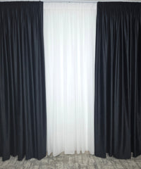 Set pentru Livinguri Moderne cu Canapele Gri, Mobilier Alb sau Accente Negre - Perdea Voal Premium si Draperie Catifea Negru - Confectionat pe Comanda