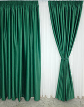 Set Premium Verde 100% Blackout - Ideal pentru Cei Care Isi Doresc Blocarea Luminii - Perdea Matase Alba si Draperie Catifea Verde Smarald 100% Blackout - Confectionat pe Comanda