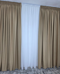 Colectia Blackout Btn4: Perdea Alba Simpla din Voal Premium Jorjet si Draperie Crem Cappuccino Blackout 80%, cu Textura Plina si Cadere Grea – Potrivit cu Pat sau Canapea Crem, Bej, Maro ori Gri, Pereti Albi si Mobilier Alb, Crem sau Maro