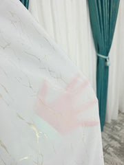 Colectia Valencia – Perdea Alba din Matase cu Insertii Aurii Varianta 1 si Draperie Rolex din Catifea Verde Turcoaz cu Sclipici Auriu – Set elegant pentru living si dormitor in nuante alb, crem, turcoaz, verde si auriu, confectionat pe comanda