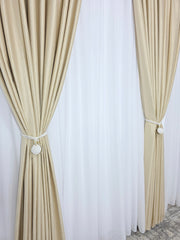 Colectia Linistea de Aur – Perdea Voal Alb Premium si Draperie Rolex Catifea Crem Auriu cu Sclipici Auriu – Ideal pentru Livinguri Elegante cu Canapele Crem, Mobilier Maro sau Decoruri Bej si Accente Aurii – Confectionat pe Comanda