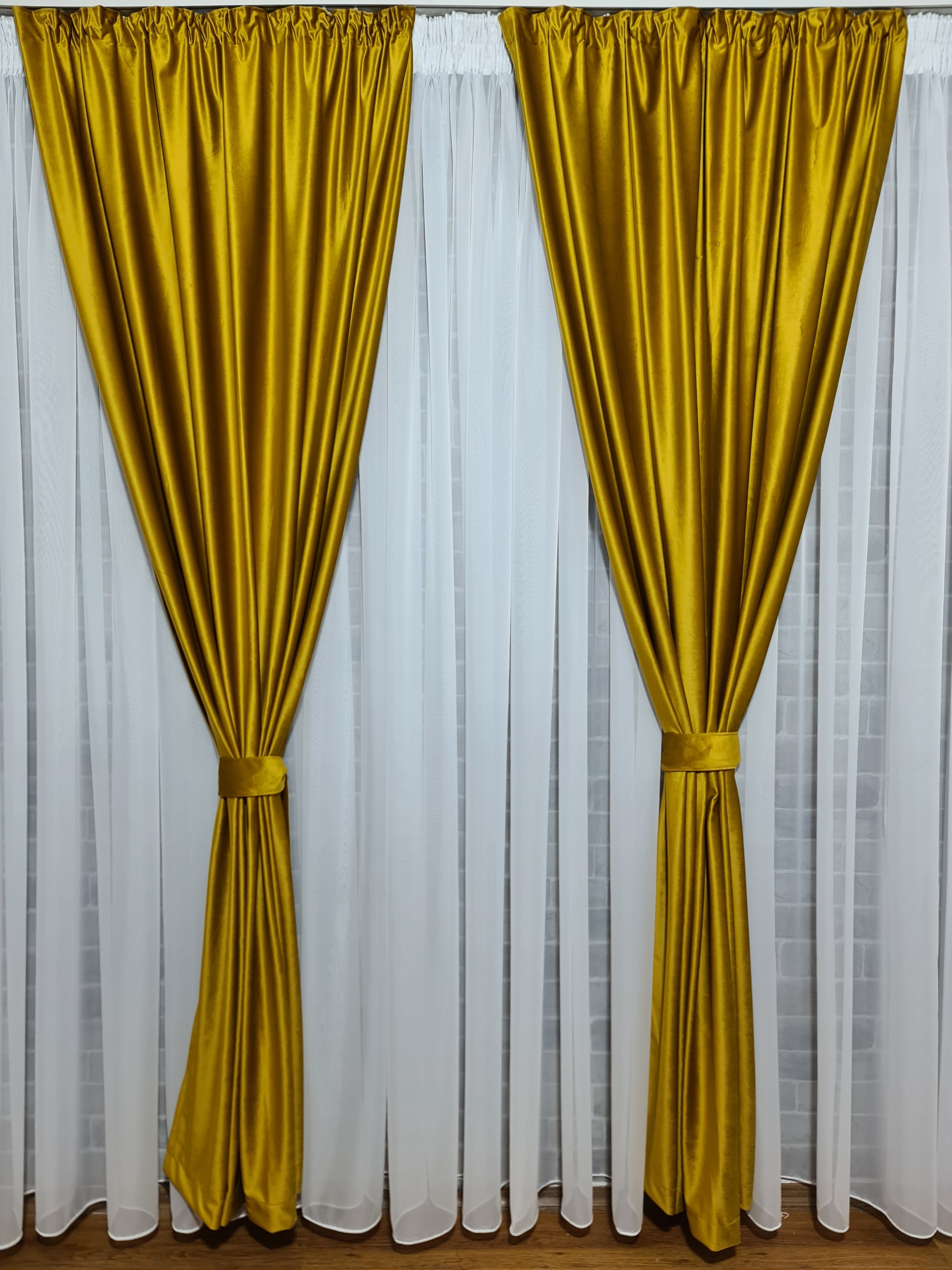 Draperia din catifea Mustar: Un accesoriu versatil pentru designul interior care adaugă căldură și eleganță - CASABLANCA Draperia din catifea Mustar: Un accesoriu versatil pentru designul interior care adaugă căldură și eleganță Casa Blanca Curtains & Drapes 80.00 CASABLANCA CASABLANCA