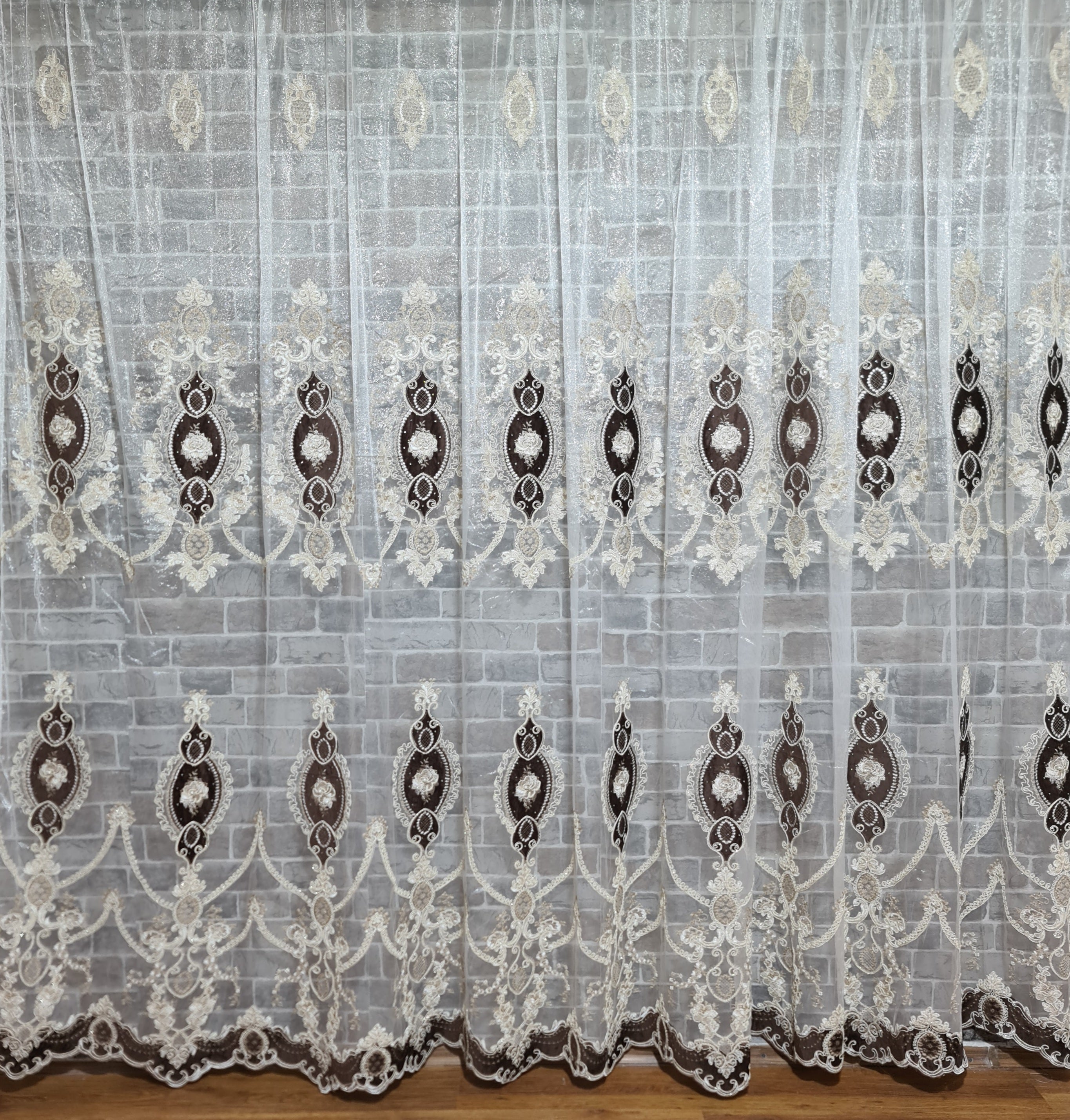 Set perdea si draperie Ivet - CASABLANCA Set perdea si draperie Ivet Casa Blanca Curtains & Drapes 840.00 CASABLANCA CASABLANCA
