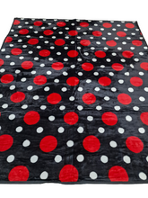 Alegerea perfectă pentru confort în anotimpul cald cu paturi ușoare și confortabile in timpul somnului, ce sunt disponibile într-o gamă variată de culori, dimensiune 180x230, Cod: P55 - CASABLANCA Alegerea perfectă pentru confort în anotimpul cald cu paturi ușoare și confortabile in timpul somnului, ce sunt disponibile într-o gamă variată de culori, dimensiune 180x230, Cod: P55 CASABLANCA 80.00 CASABLANCA CASABLANCA