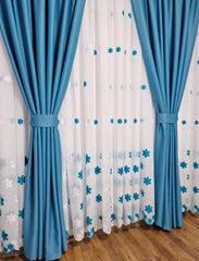 Perdea din in, albă cu flori turcoaz - CASABLANCA Perdea din in, albă cu flori turcoaz Casa Blanca Curtains & Drapes 45.00 CASABLANCA CASABLANCA