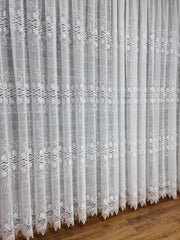 Perdea albă tip in cu broderie spartă - CASABLANCA Perdea albă tip in cu broderie spartă CASABLANCA 115.00 CASABLANCA CASABLANCA
