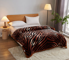Patura cu o textura pufoasa si catifelata, pentru pat mare, dimensiune 200x230, model floral cod:P51 - CASABLANCA Patura cu o textura pufoasa si catifelata, pentru pat mare, dimensiune 200x230, model floral cod:P51 CasaBlanca Blankets 150.00 CASABLANCA CASABLANCA