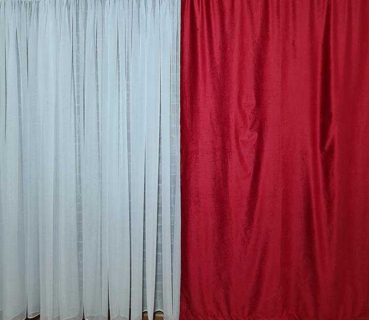 Draperie catifea rosie,  care poate fi alegere pentru a adăuga o notă de pasiune și personalitate în încăpere - CASABLANCA Draperie catifea rosie,  care poate fi alegere pentru a adăuga o notă de pasiune și personalitate în încăpere Casa Blanca Curtains & Drapes 80.00 CASABLANCA  CASABLANCA
