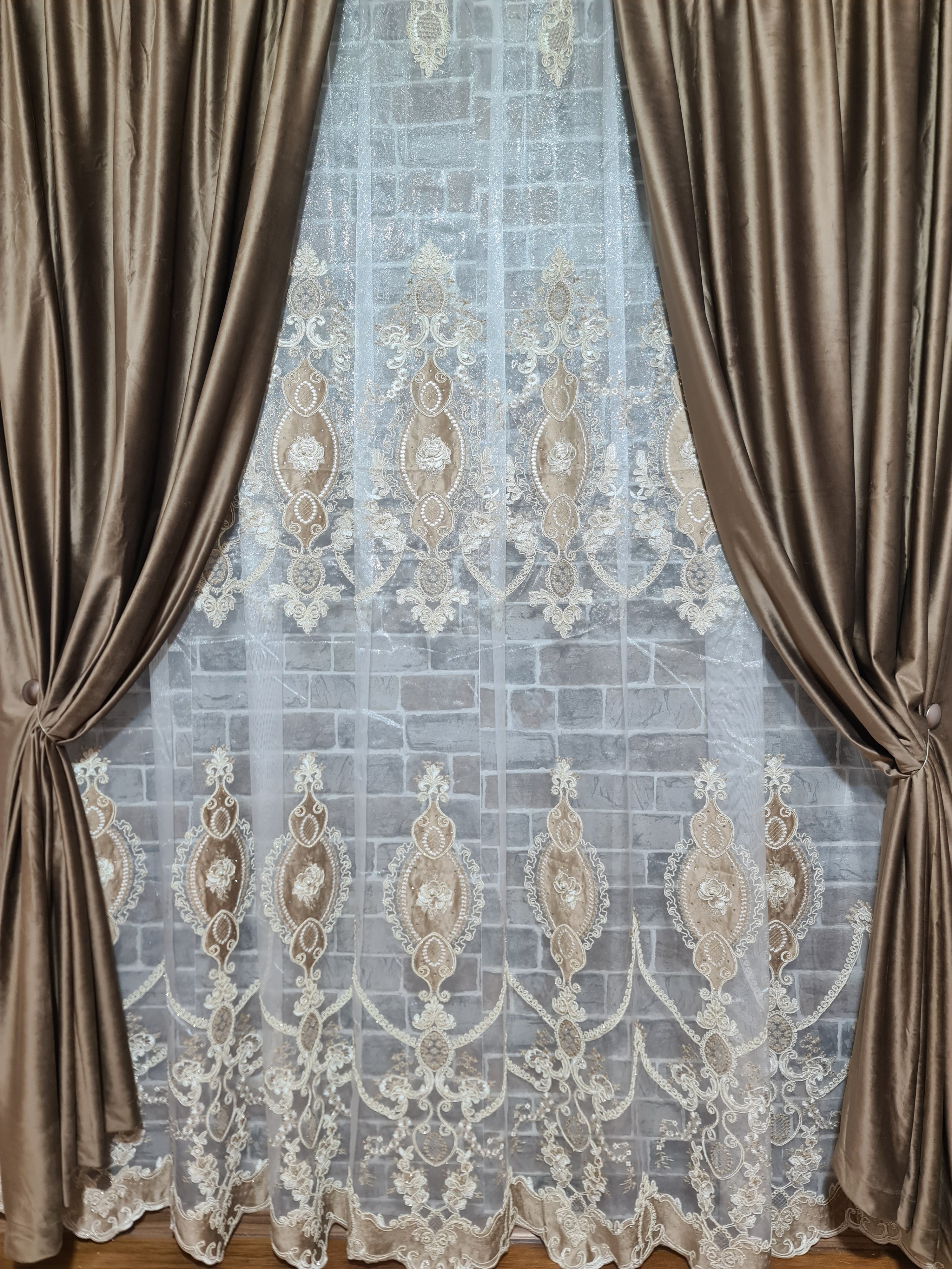 Set perdea si draperie Stefania - CASABLANCA Set perdea si draperie Stefania Casa Blanca Curtains & Drapes 735.00 CASABLANCA  CASABLANCA