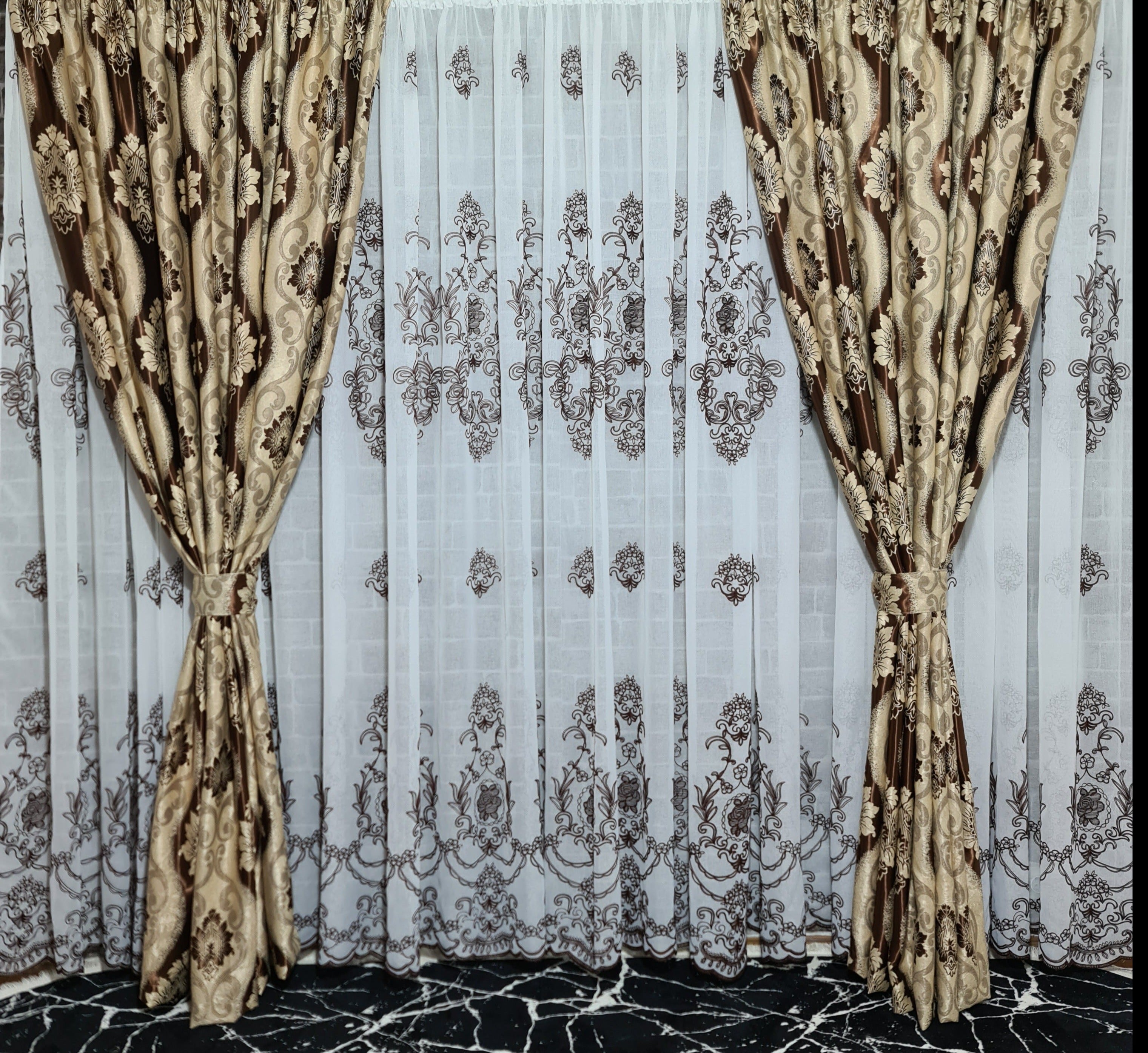 Set perdea si draperie Laura - CASABLANCA Set perdea si draperie Laura Casa Blanca Curtains & Drapes 350.00 CASABLANCA  CASABLANCA